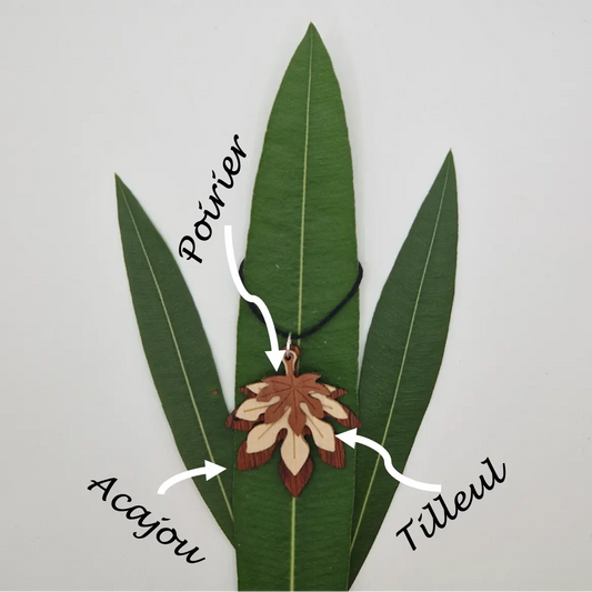 Pendentif feuille d'aralia Canourgue écoresponsable MoKaLi acajou tilleul poirier