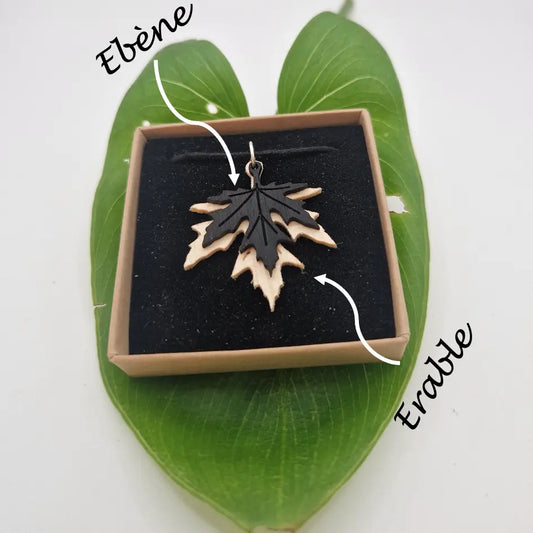 Pendentif feuille d'érable écoresponsable MoKaLi ebene erable