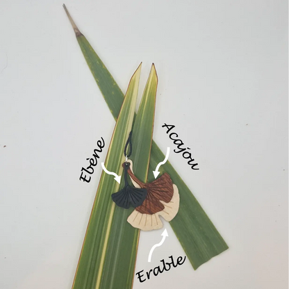 Pendentif feuille de ginkgo Acconier écoresponsable MoKaLi erable acajou ebene