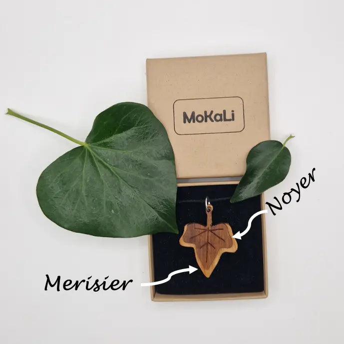 Pendentif feuille de lierre Riu écoresponsable MoKaLi merisier noyer
